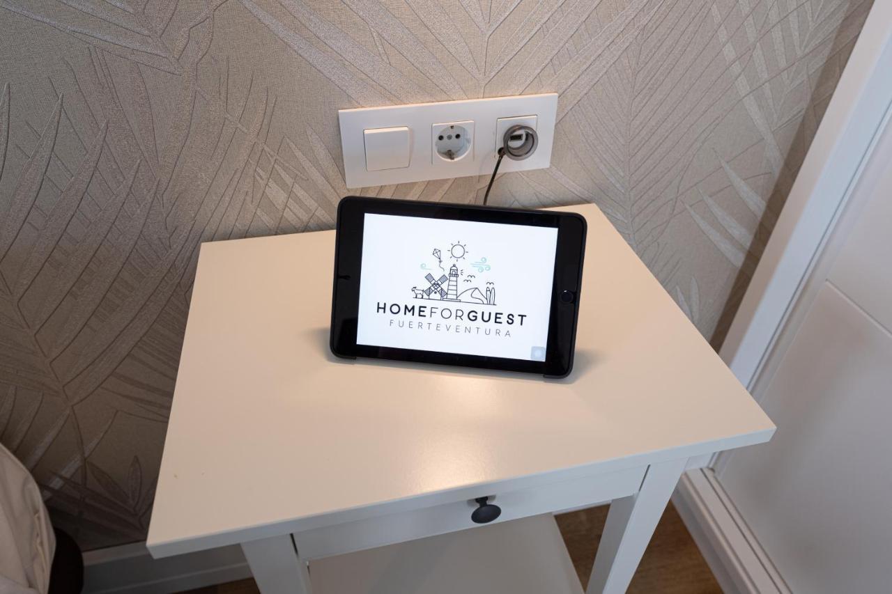 לה אוליבה Homeforguest Modern And New Beachfront Apartment מראה חיצוני תמונה