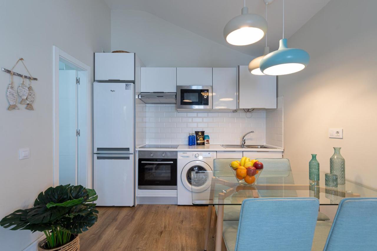 לה אוליבה Homeforguest Modern And New Beachfront Apartment מראה חיצוני תמונה